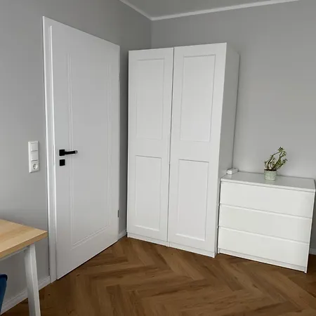 Apartment Luxurioese 3-zimmer Im Herzen Von Zwischen Koeln Und Bonn